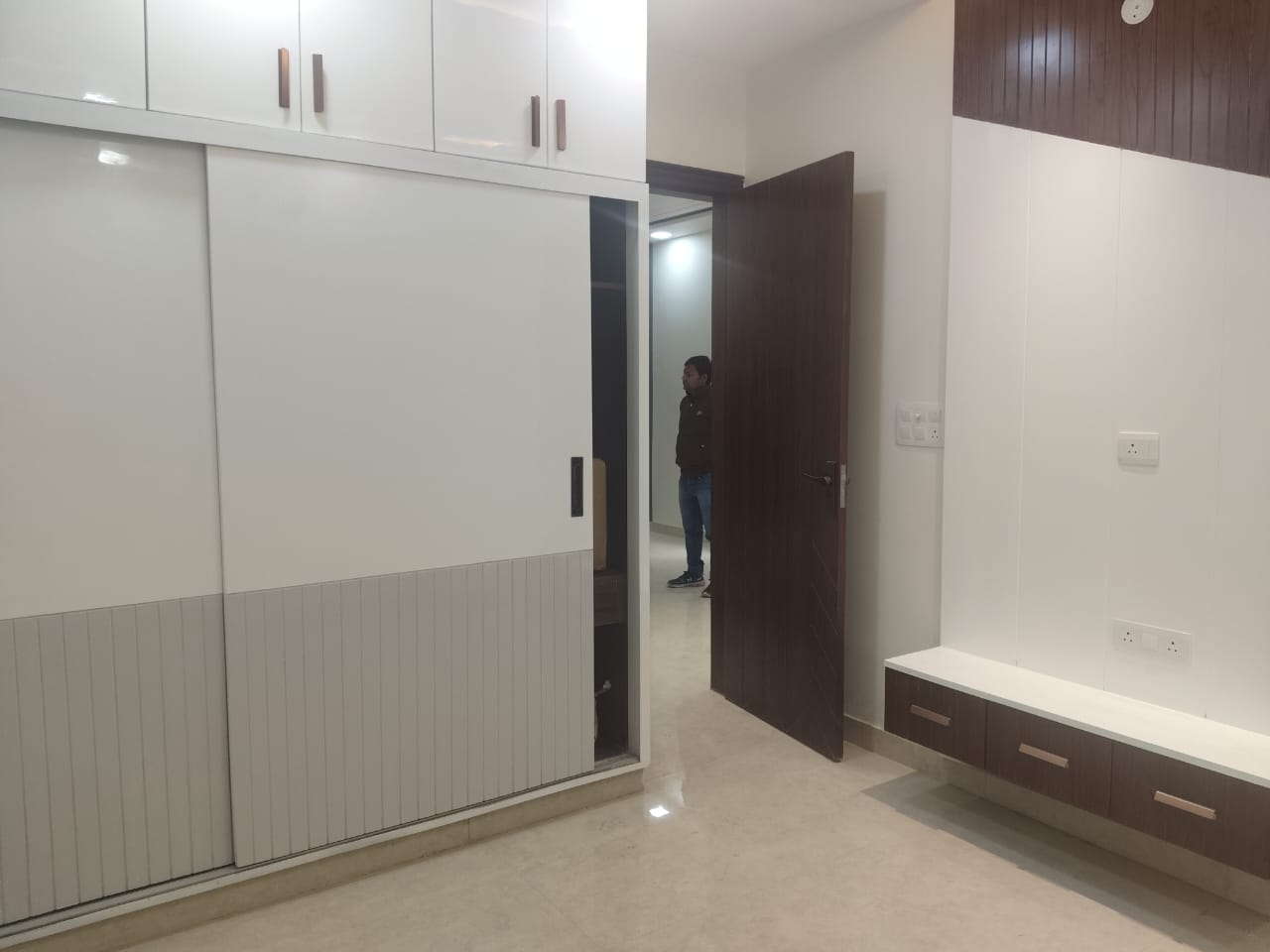 Corner Builder Floor